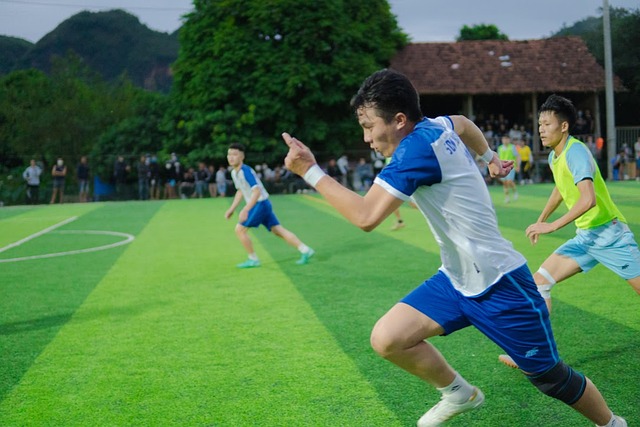 坎宁安以 坎宁安以